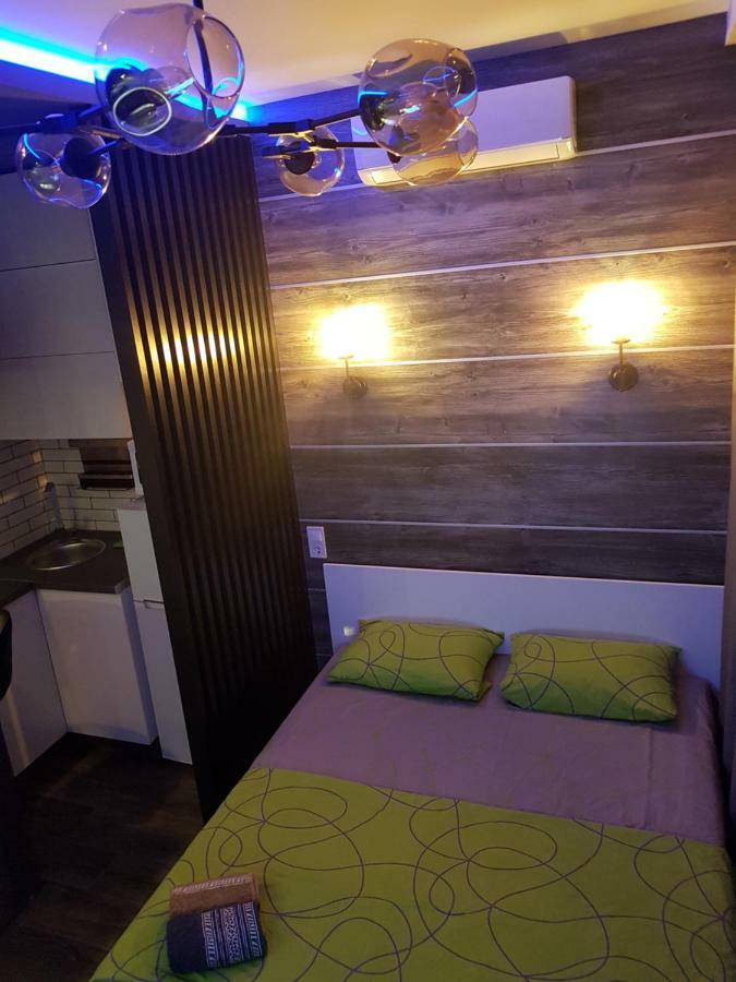 Apartments In The Center คาร์คิฟ ภายนอก รูปภาพ