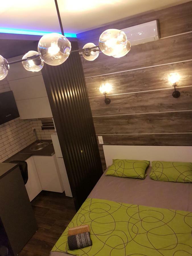 Apartments In The Center คาร์คิฟ ภายนอก รูปภาพ